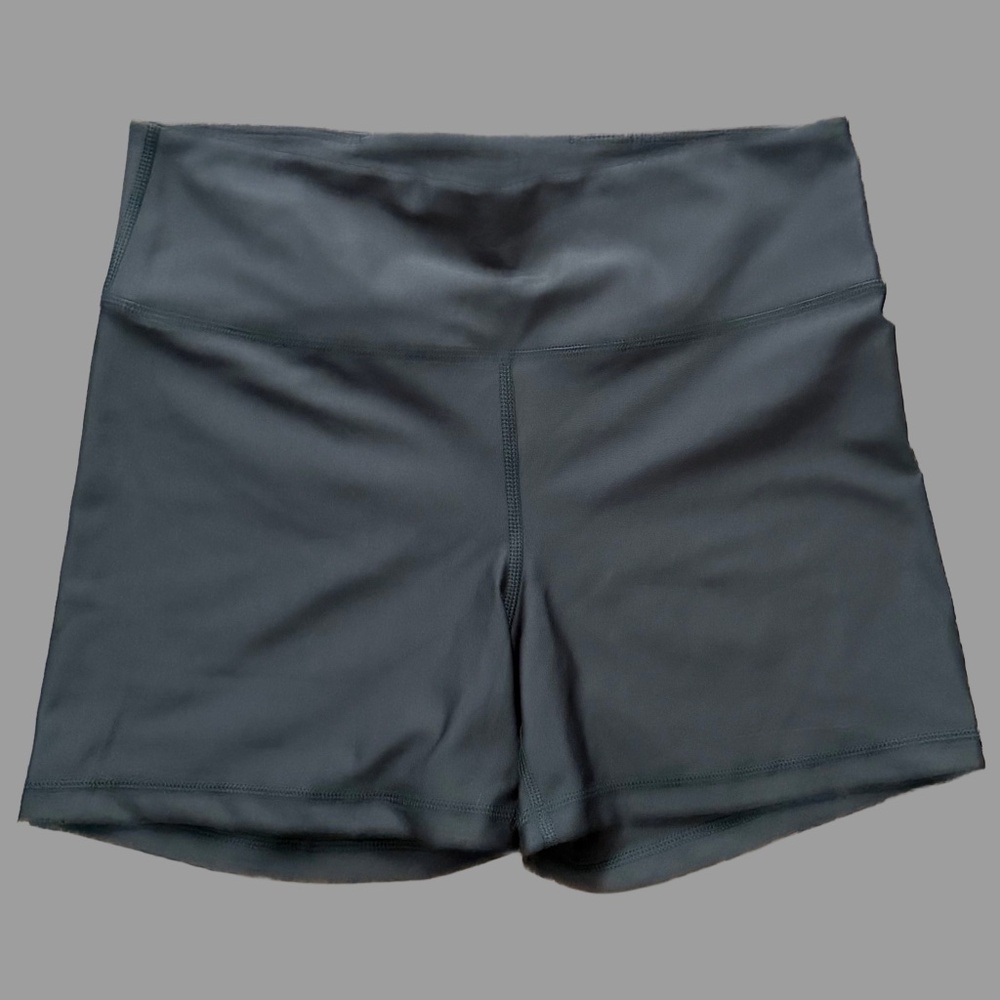 NWOT Old Navy PowerSoft Bike Shorts Black 4-inch inseam Women Size Large